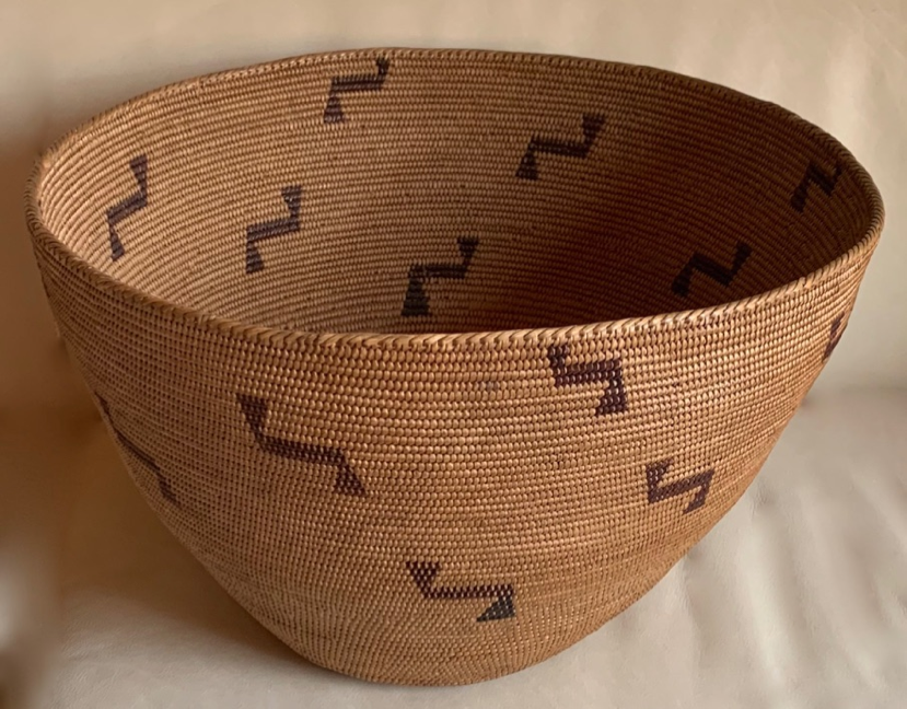 https://www.fineartsofthesouthwest.com/images/large-historic-washoe-indian-basketry-cooking-or-feasting-bowl/shape_pic-1392.png