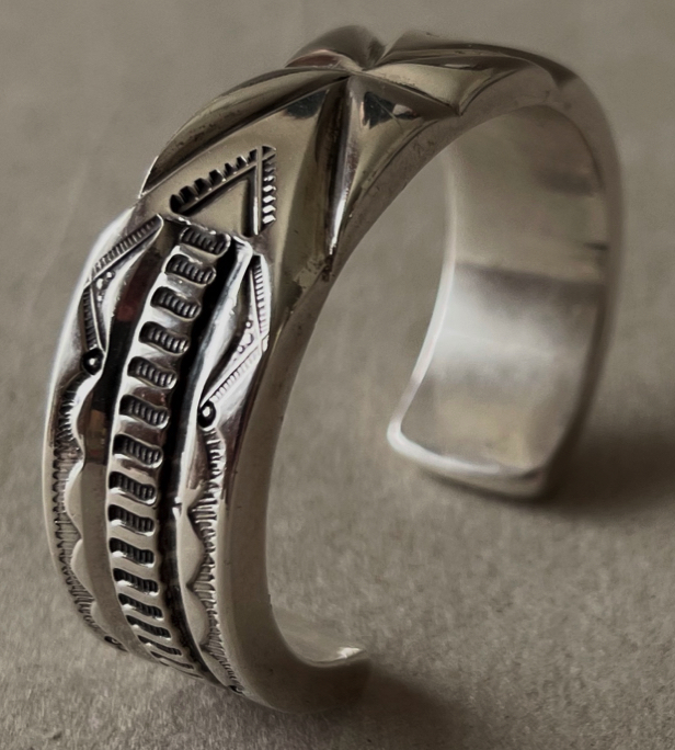 Remarkable Native American Navajo Signed 5 Quarters Sterling Silver Bracelet Remarkable Native American Navajo Signed 5 Quarters Sterling Silver Bracelet